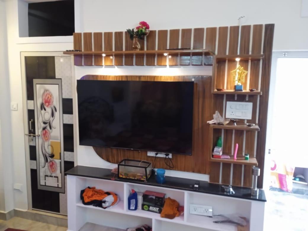 Dziire Service Apartment Hyderabad Eksteriør bilde