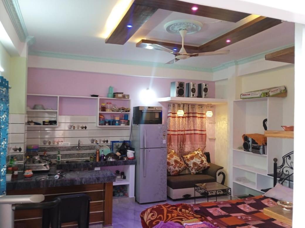 Dziire Service Apartment Hyderabad Eksteriør bilde